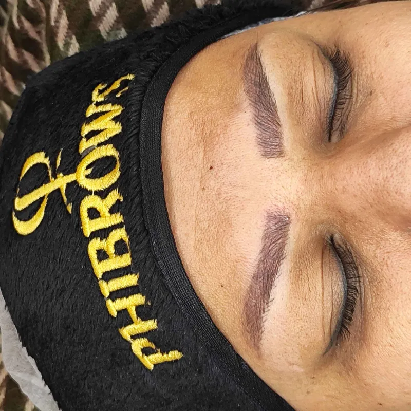 میکروبلیدینگ ابرو