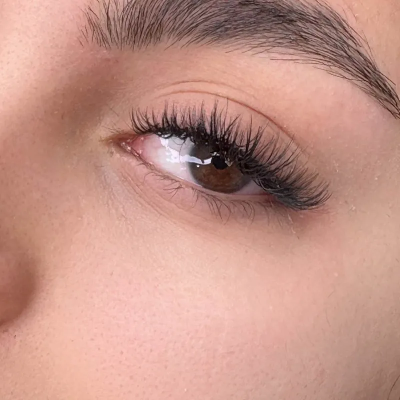 خدمات اکستنشن مژه