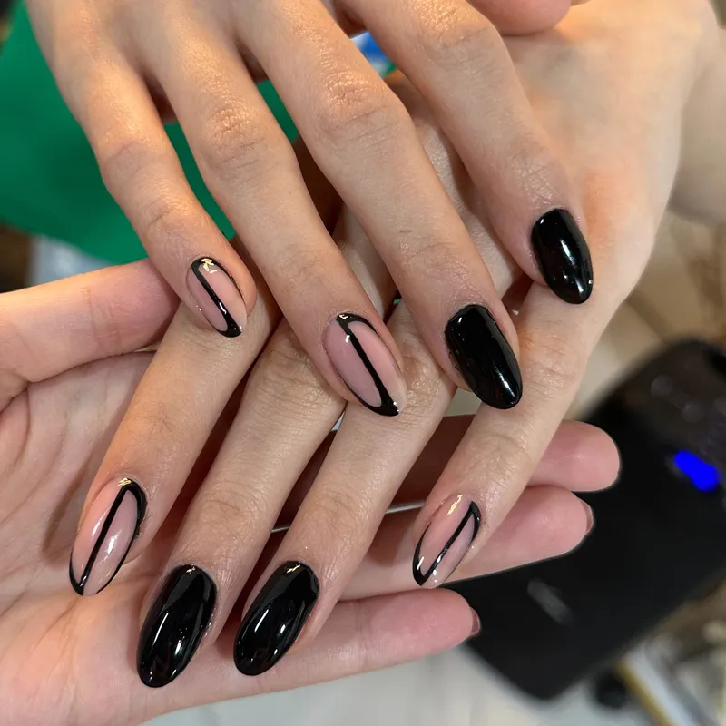 کاشت ناخن با بهترین متریال