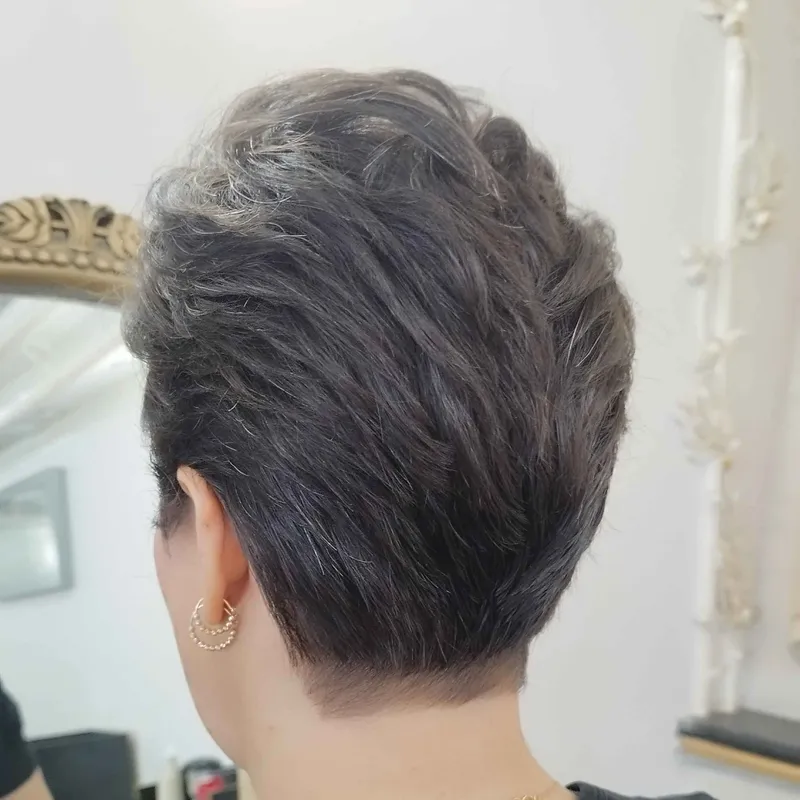 کوتاهی تخصصی مو مدل پیکسی