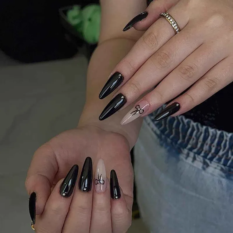 کاشت و ترمیم ناخن