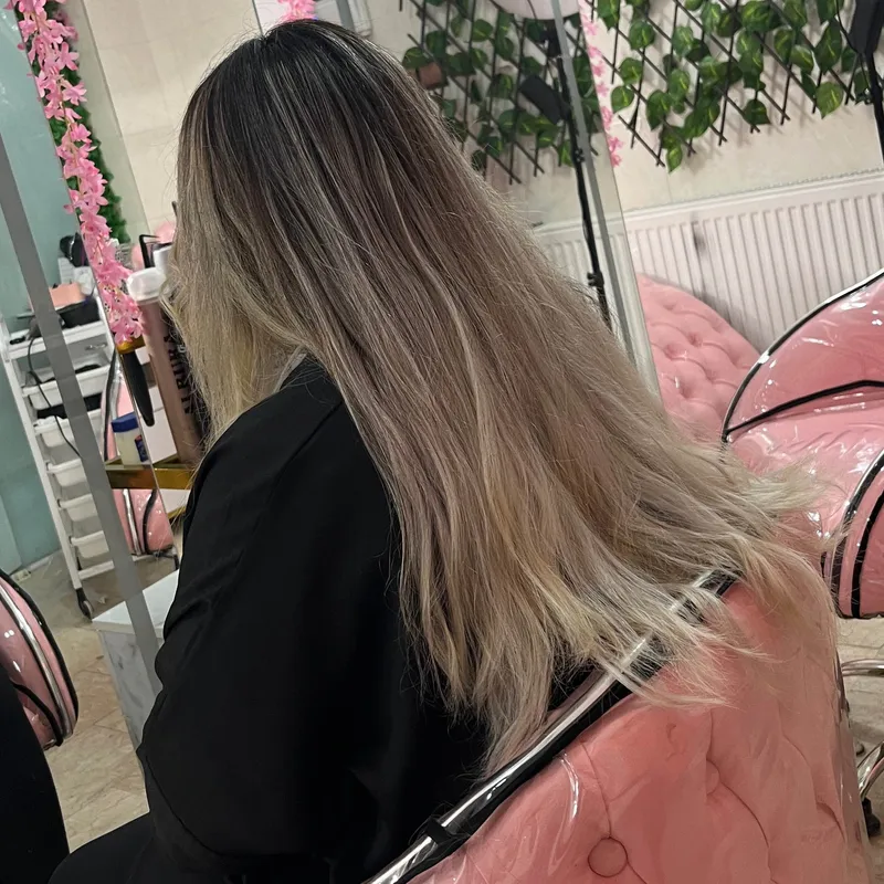 امبره عروسکی