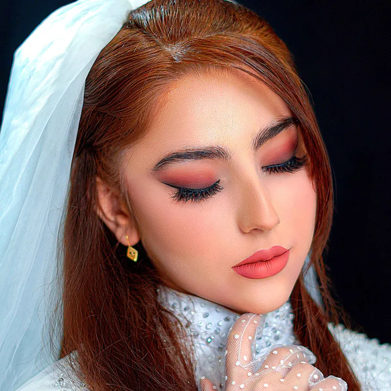 میکلپ لایت و گوشه تیره 