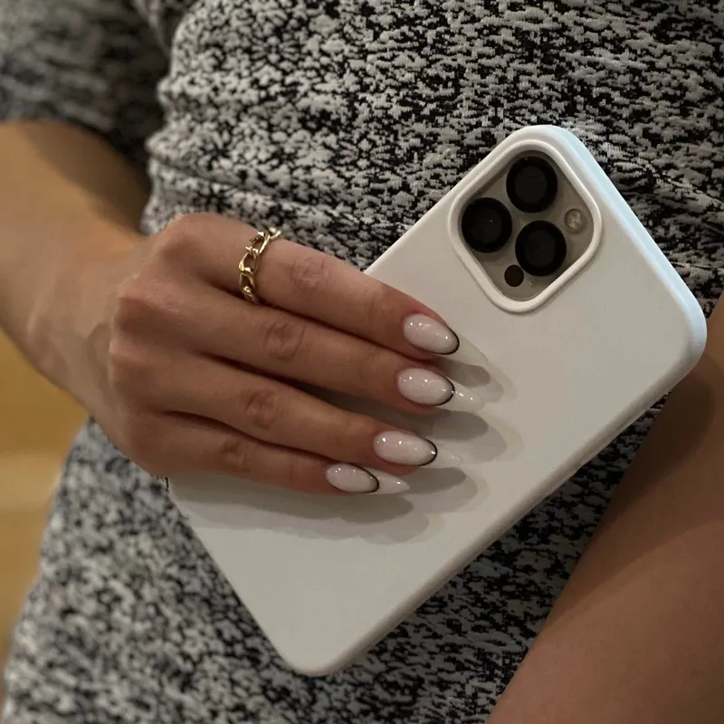 کاشت و ترمیم ناخن دست و پا