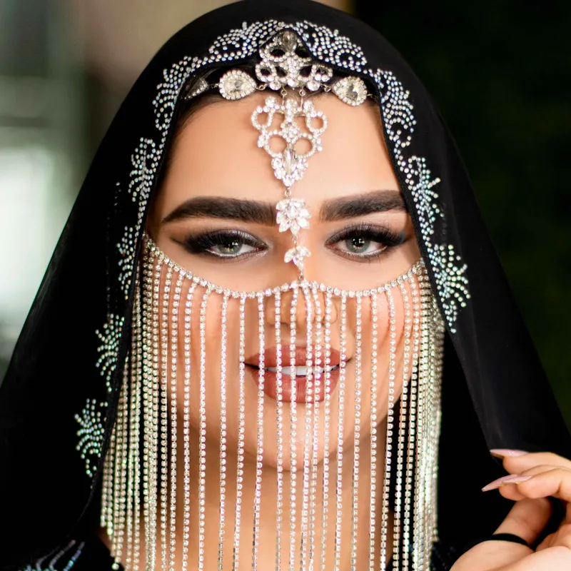 خدمات وآموزش میکاپ تخصصی 