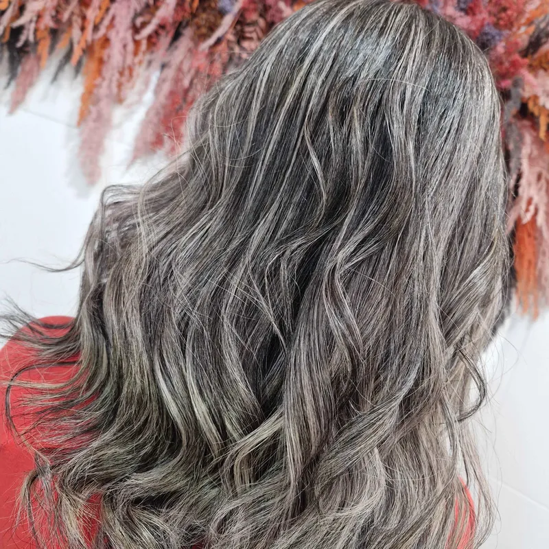 رنگ ولایت دودی نقره ای