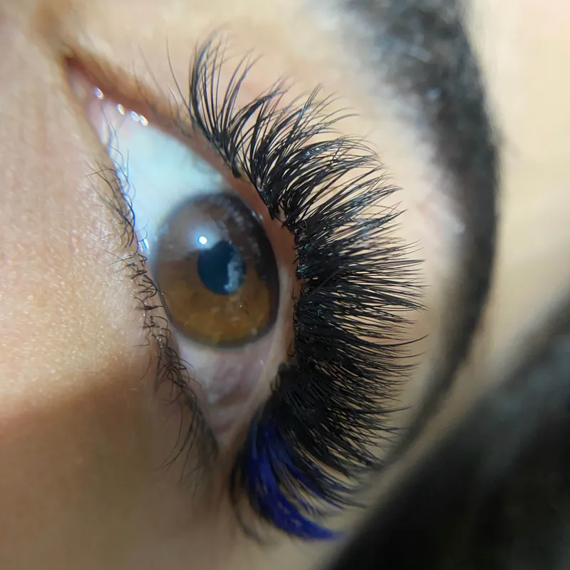 اکستنشن مژه رنگی