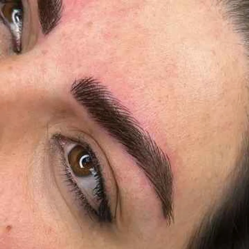 میکروبلیدینگ ابرو .تقارن سازی ابرو