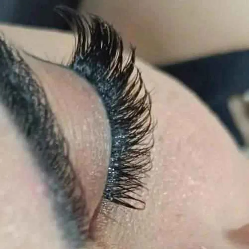 کاشت مژه افکت فیشر گربه ای