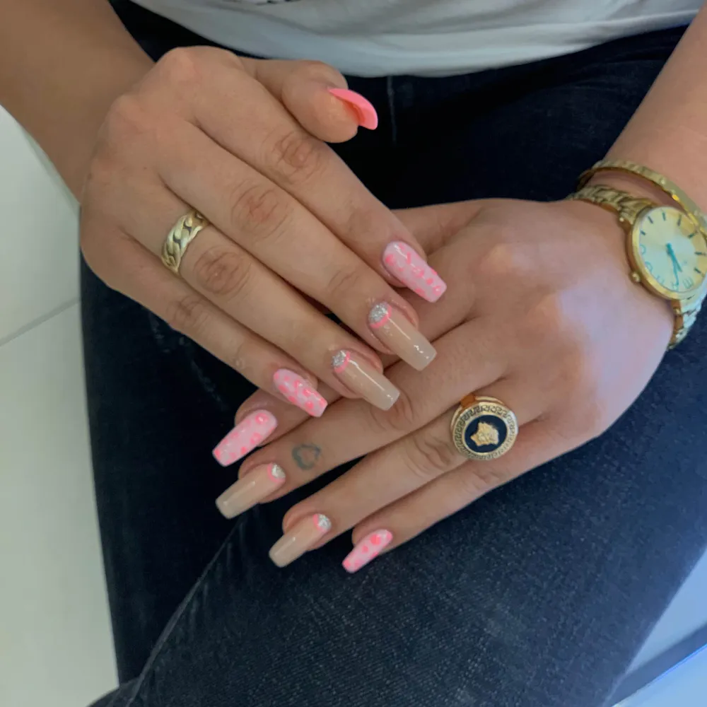 طراحی صورتی