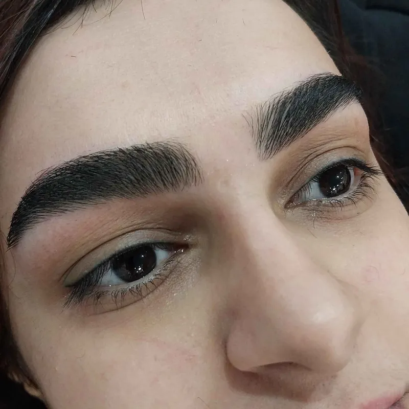 اصلاح ابرو سبک جدید