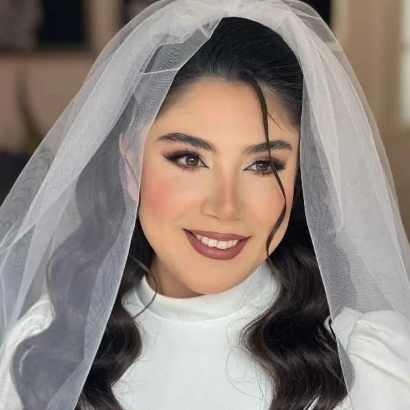 میکاپ عروس و محفلی