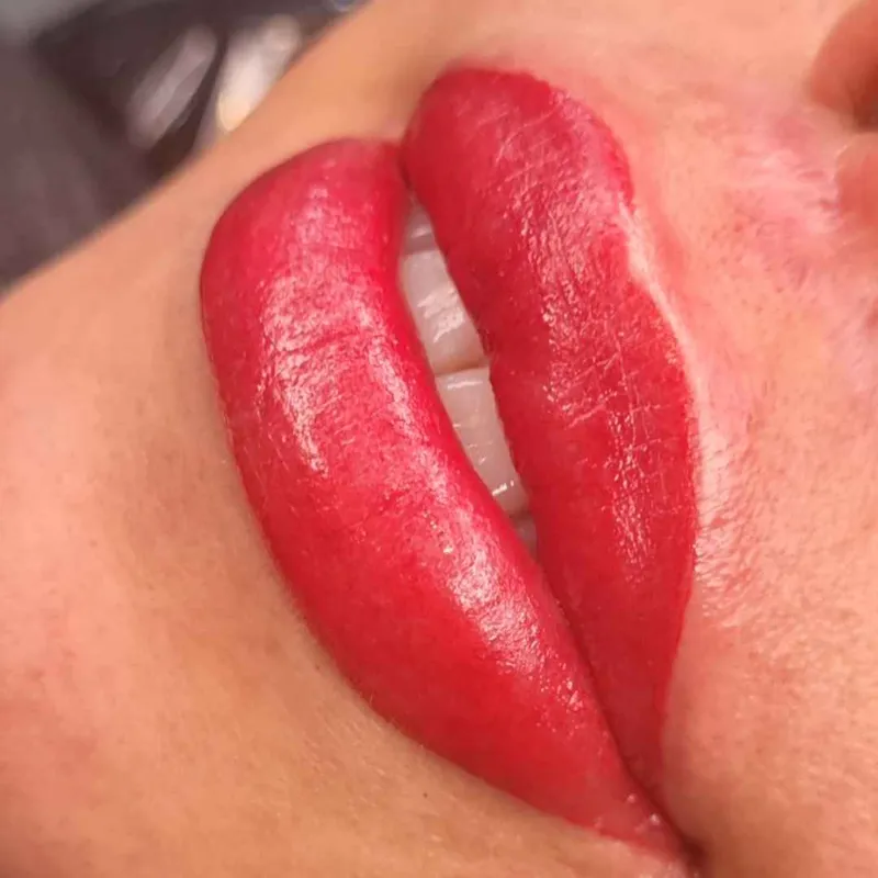 کانتور،فرم دهی و حجیم سازی لب