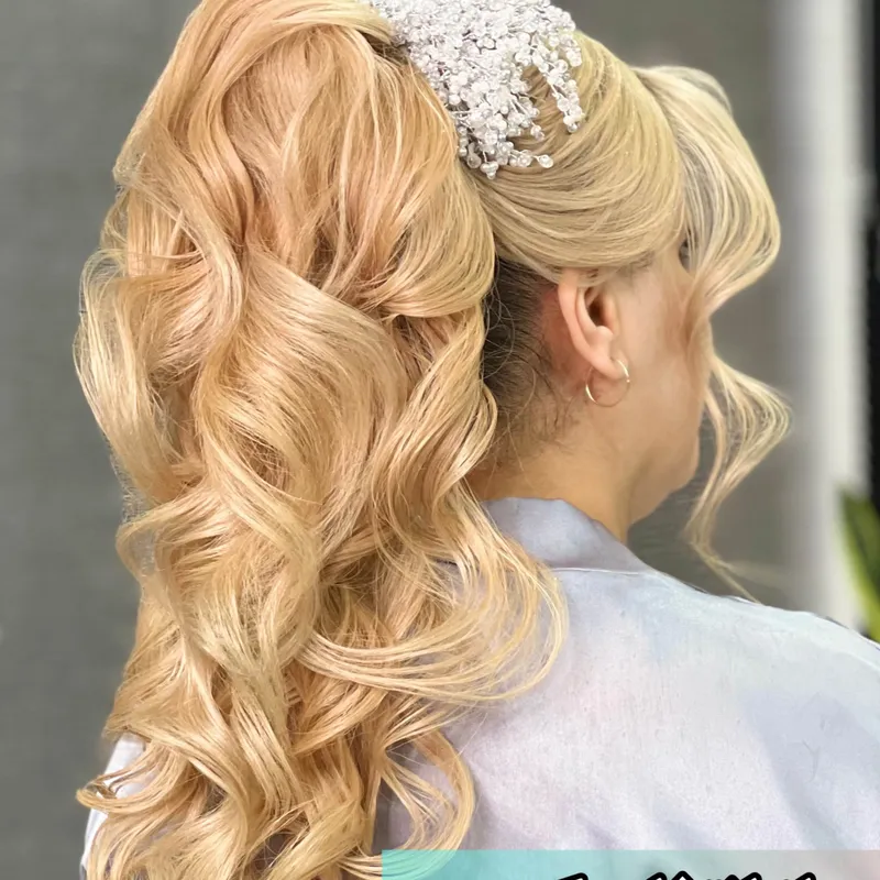 فیبروز عروس رنگ ولایت کلاژن مو ناخن مژه پدیکور پاکسازی