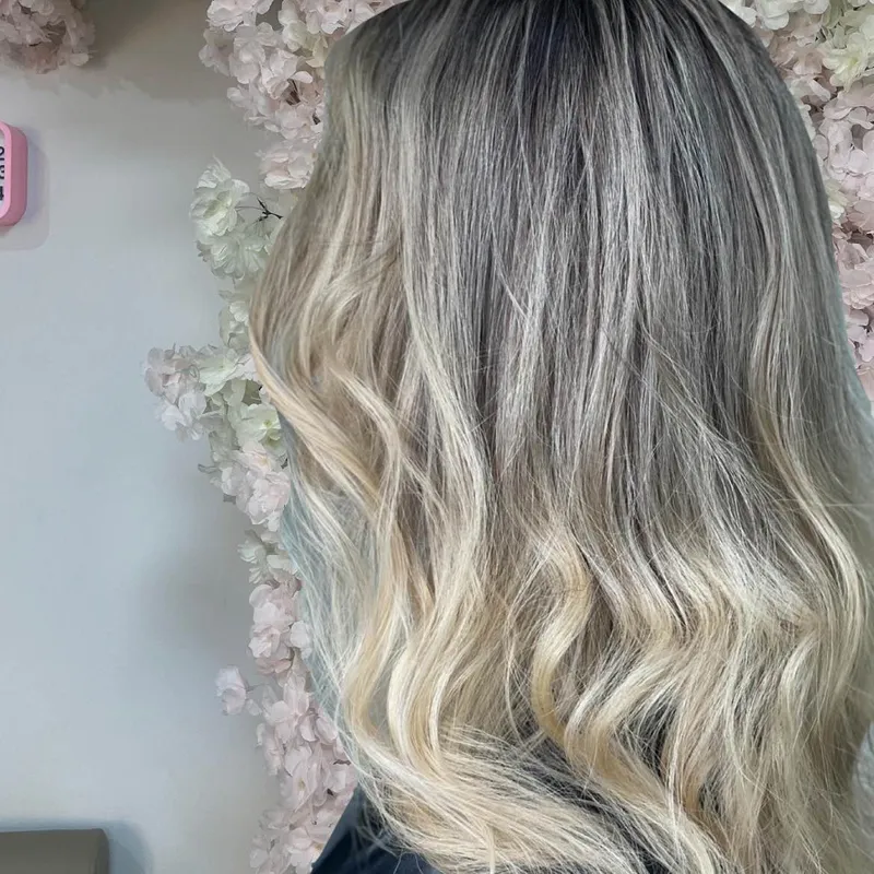 لایت وآمبره مو