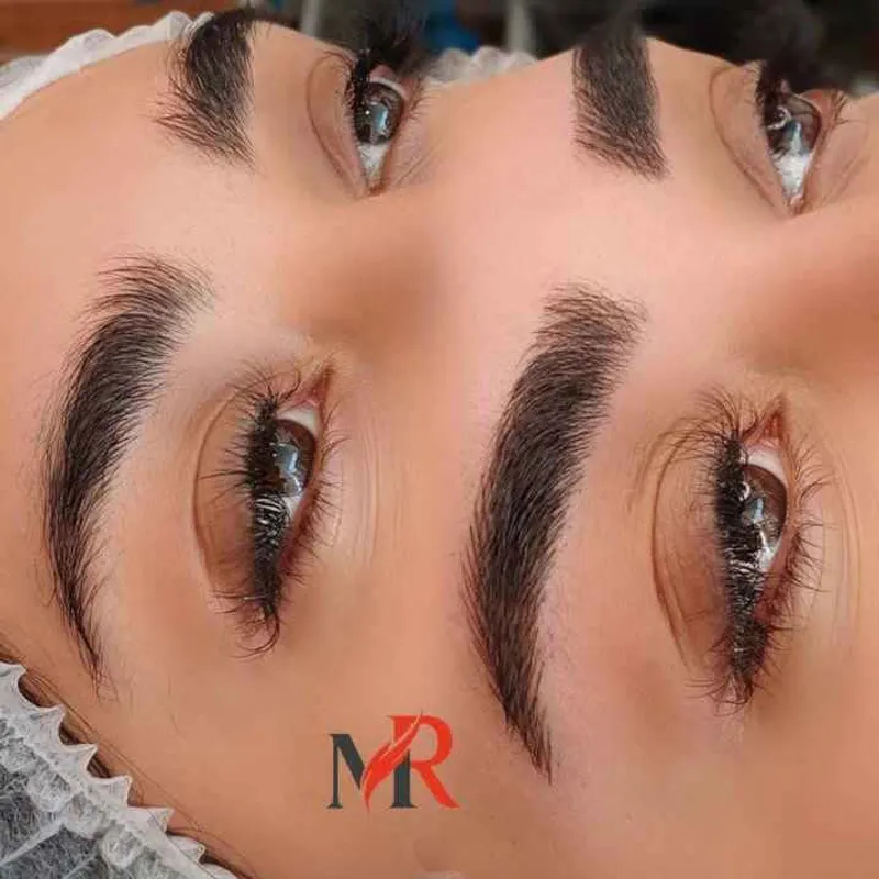 میکروبلیدینگ به سبک نچرال بروز