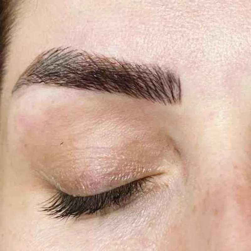 میکرو بلیدینگ ابرو