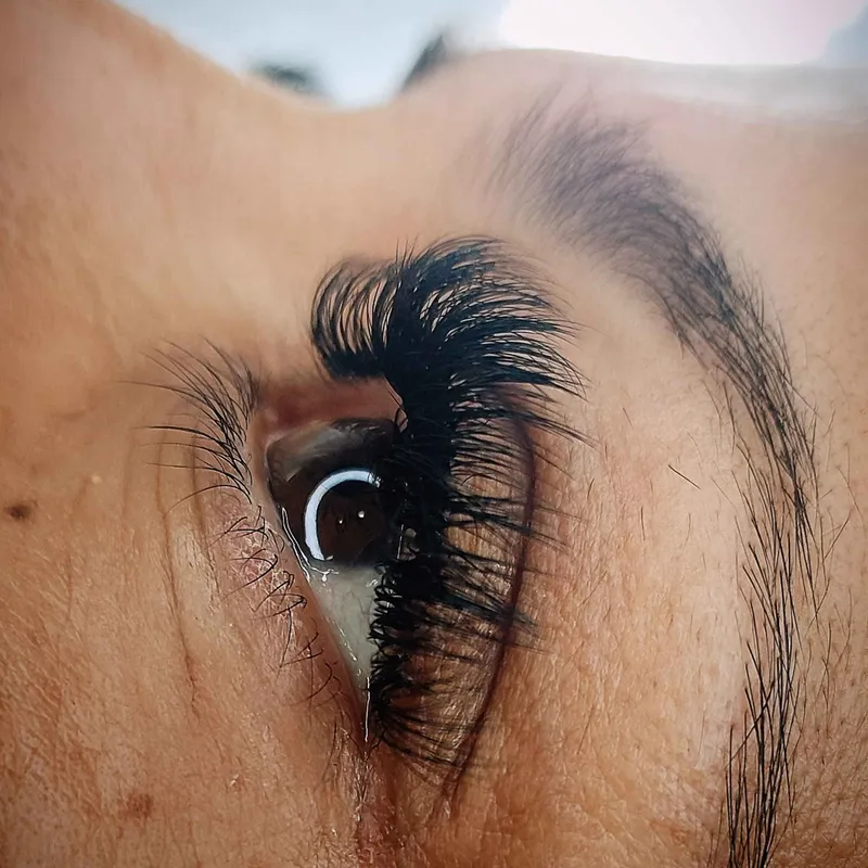 اکستنشن مژه 