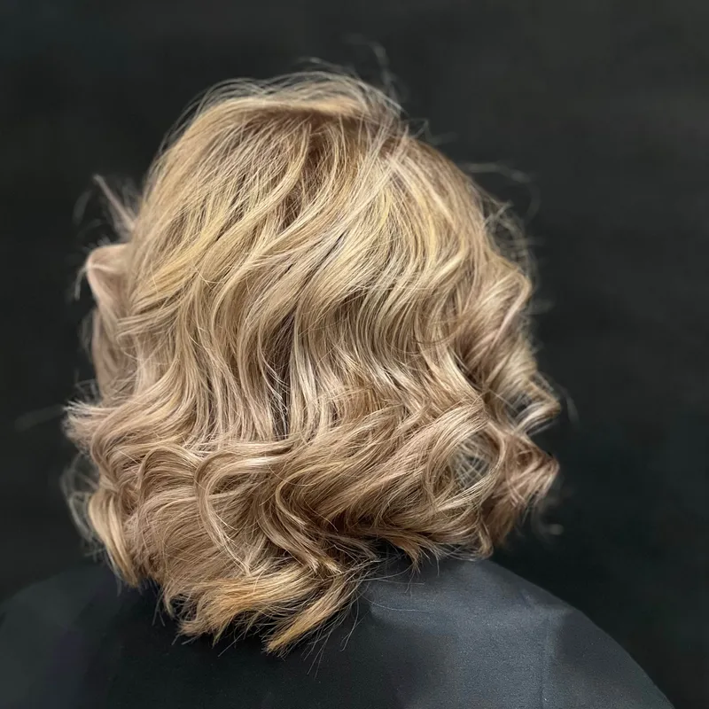 آمبره حالت دار کوتاه