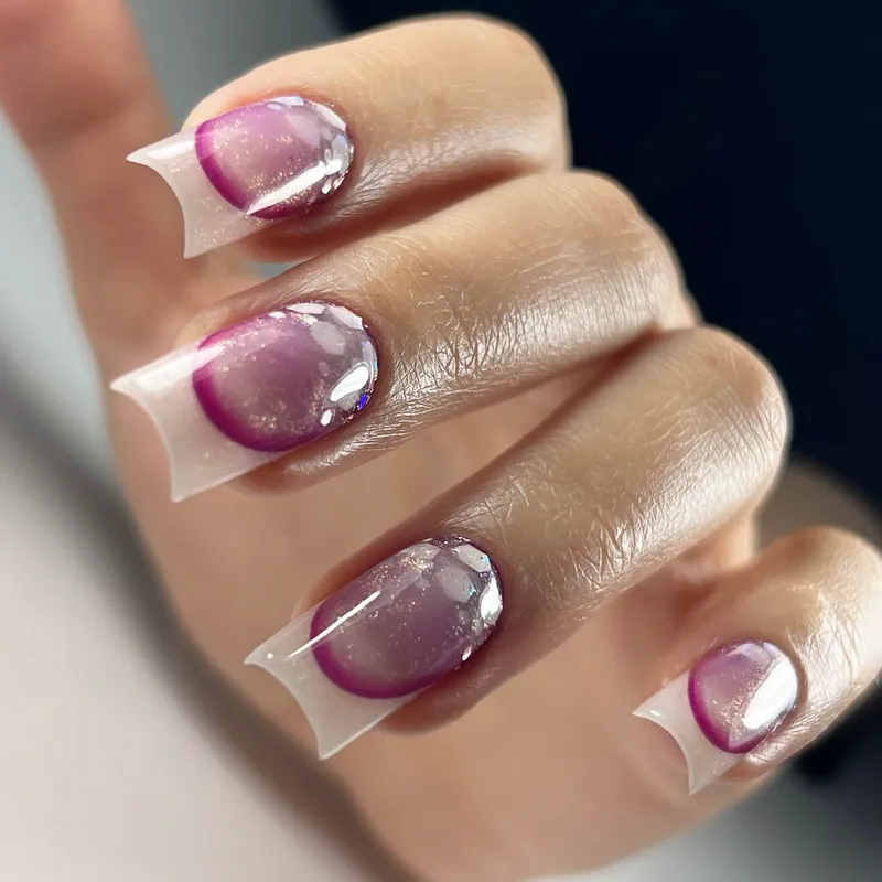 هرگونه ارائه خدمات در لاین ناخن پودر وژل