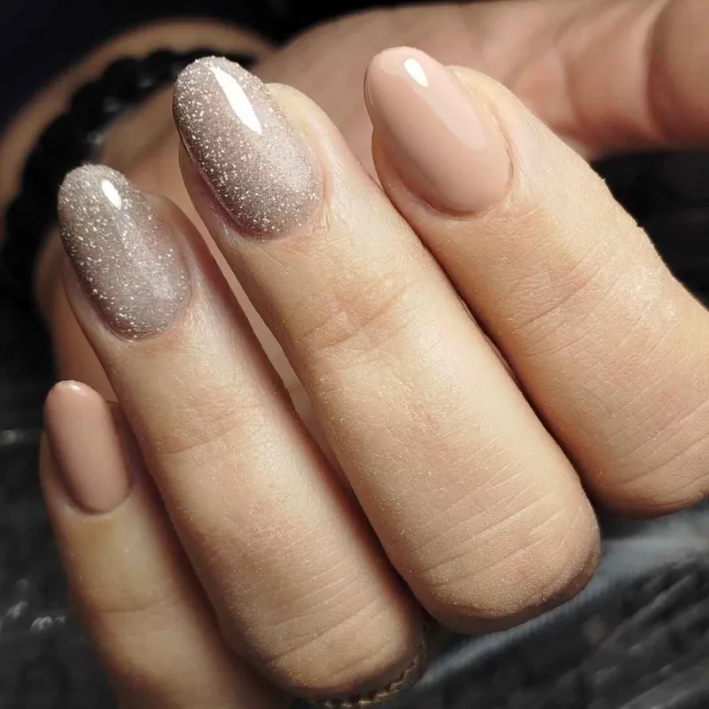 خدمات تخصصی ناخن و پدیکور 