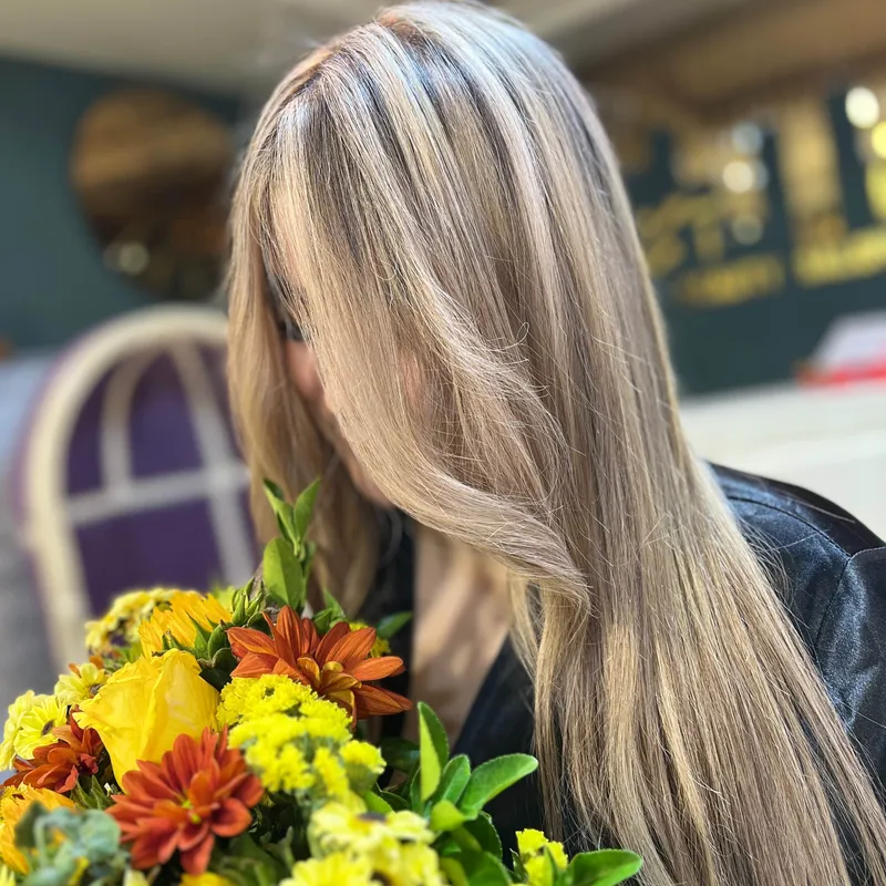 نمونه استیج های ایرانی و خارجی و کار ارایش دائم و رنگ مو و ناخن 