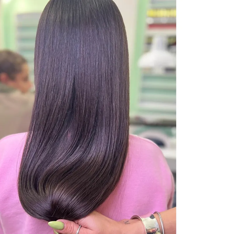 ابریشم سازی موی دختر ۱۰ ساله 