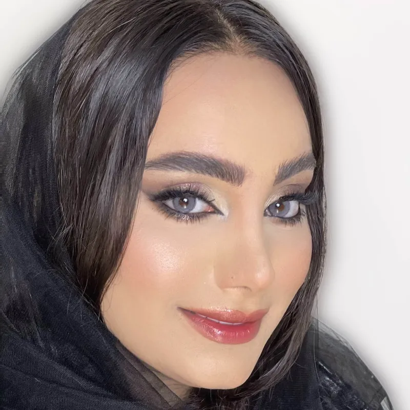 ميكاپ اسموكي عربي