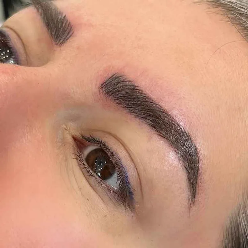 خدمات آرایش دائم