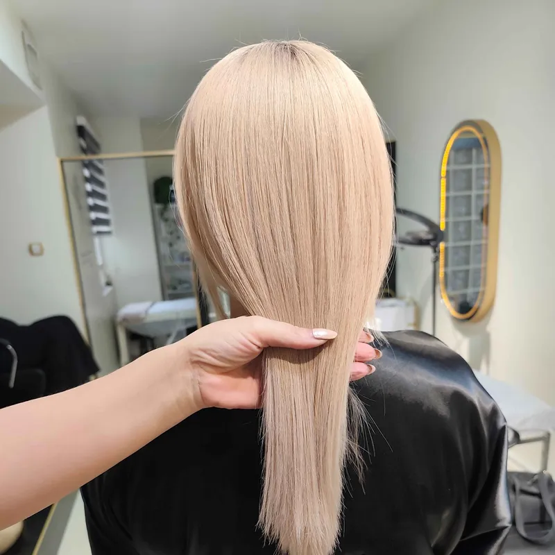 تمام دکلره و پروتیین تراپی همزمان 