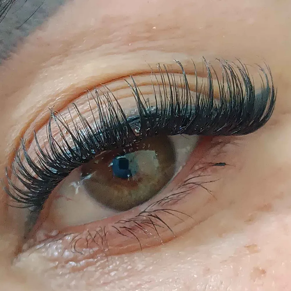 اکستنشن مژه 