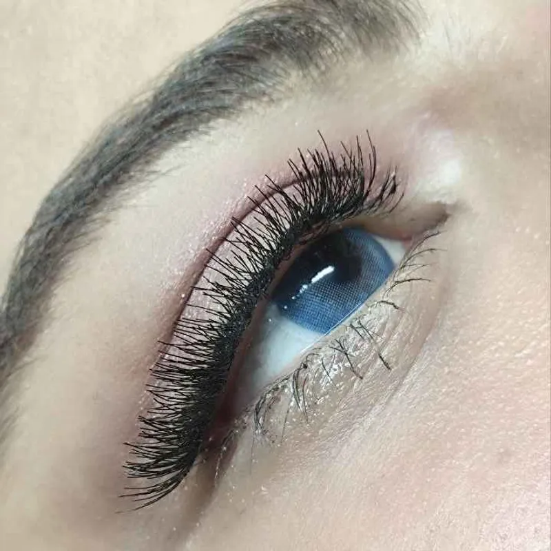 مژه ی کاشت موقت 