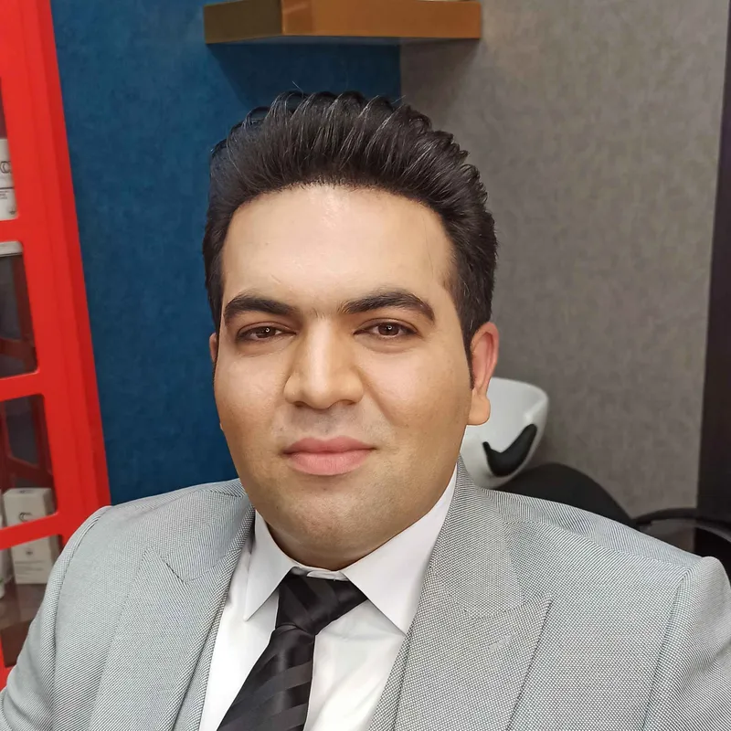 گریم حرفه‌ای داماد 