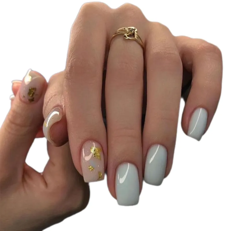 کاشت ناخن بالاک ۳۵۰هزارتومان 