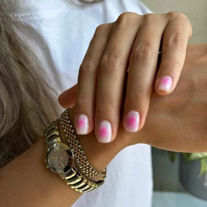 کاشت و لمینیت ناخن