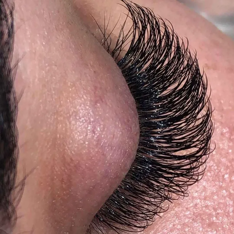 اکستنشن مژه ۸۵۰هزارتومان 