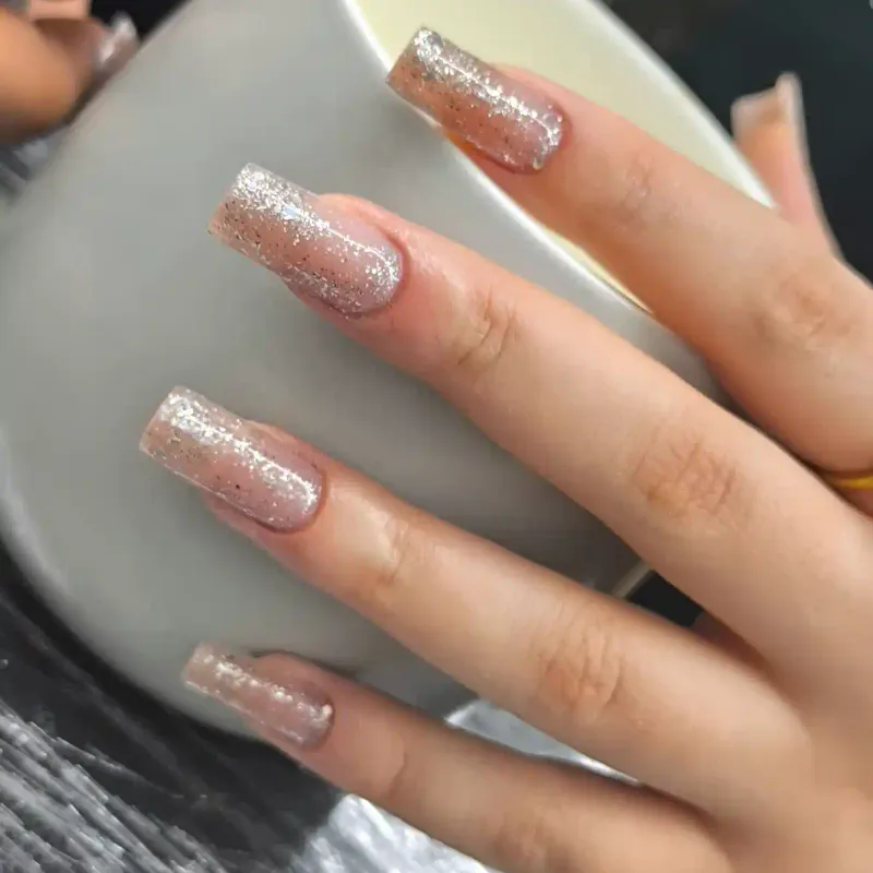 کاشت ناخن کاشت ژل ریمو کاشت مانیکور پدیکور لمینیت