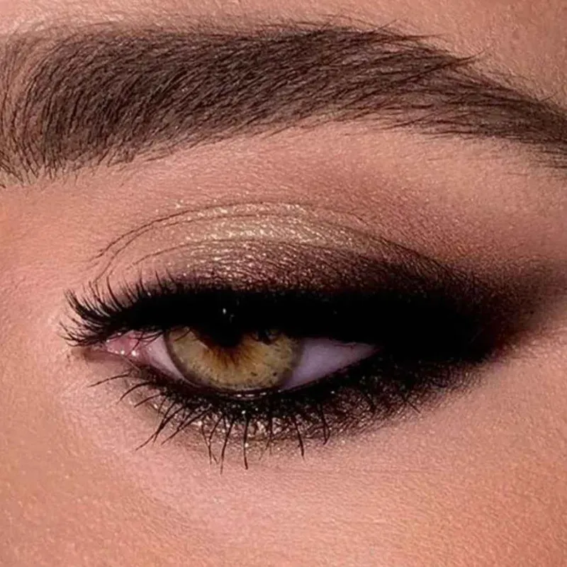 آرایش چشم اسموکی