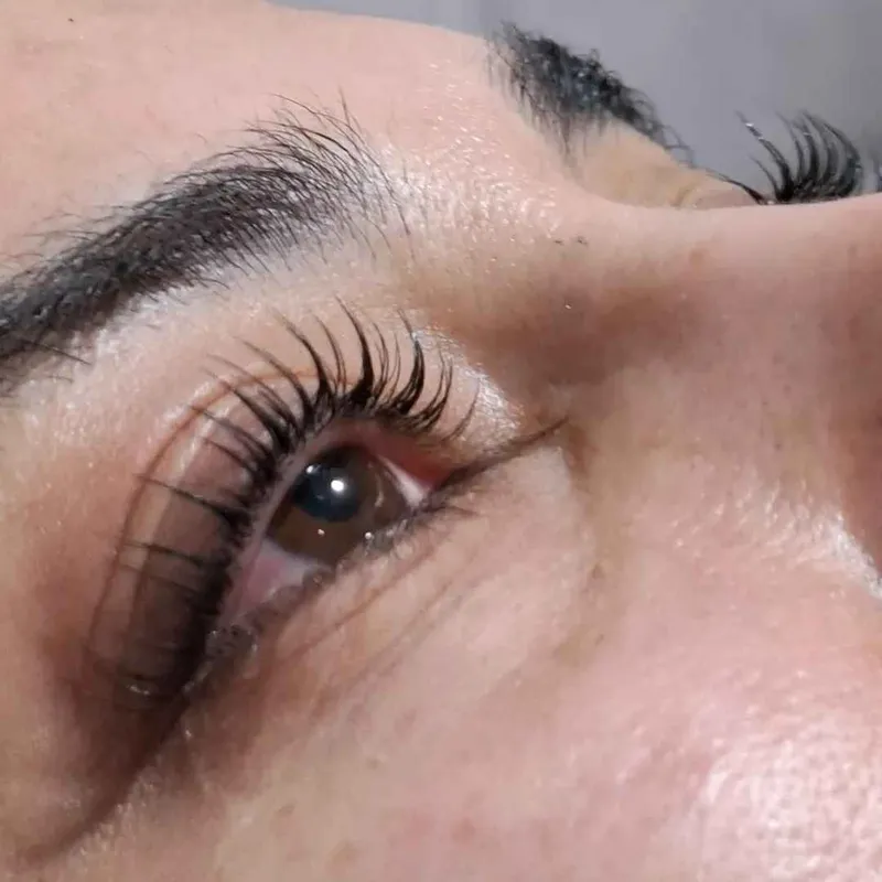 لیفت و لمینت مژه