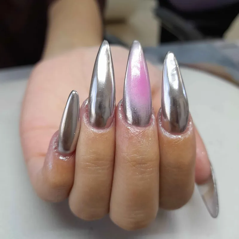 ترمیم ناخن شیک