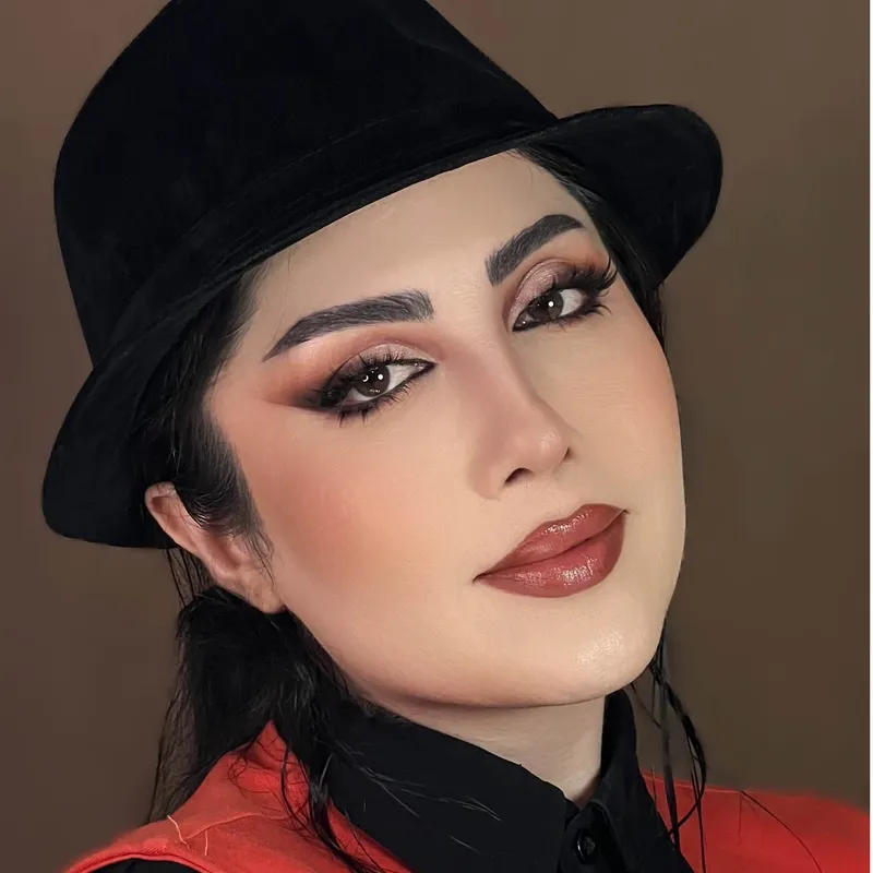 میکاپ مدیوم خطی