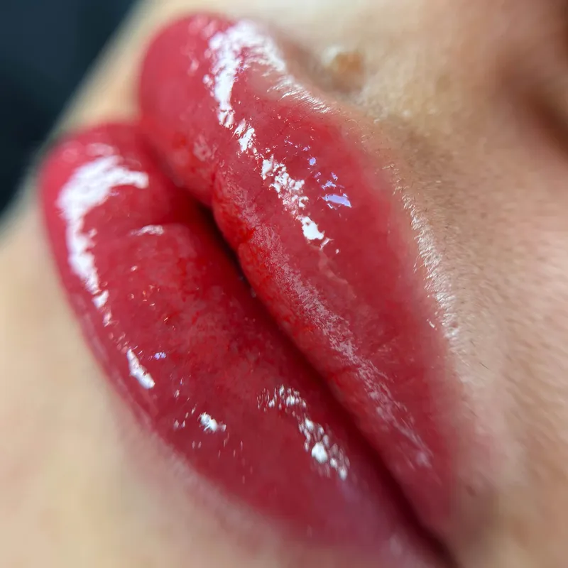 شیدینگ لب قم