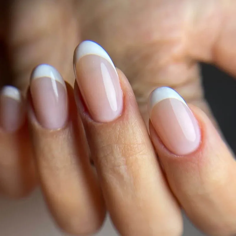 ناخن فرنچ و مینیمال 