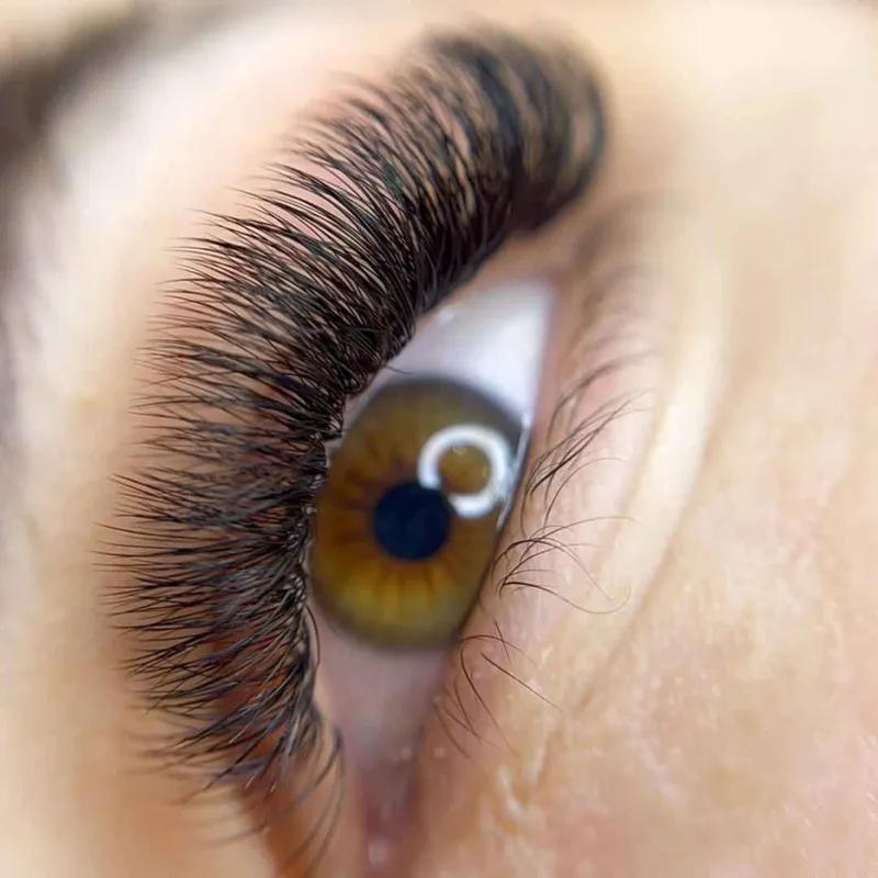 اکستنشن مژه 