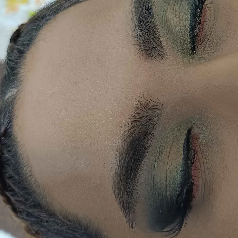 آرایش چشم یلدایی