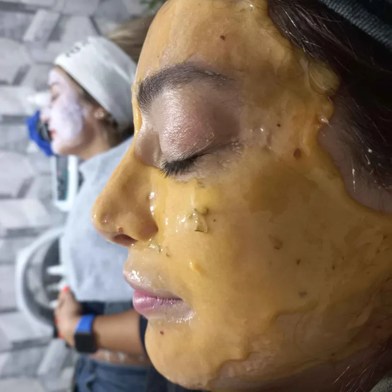 فیشال و آبرسانی پوست