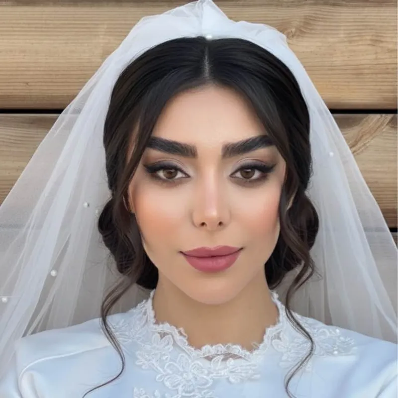 میکاپ لایت و اروپایی