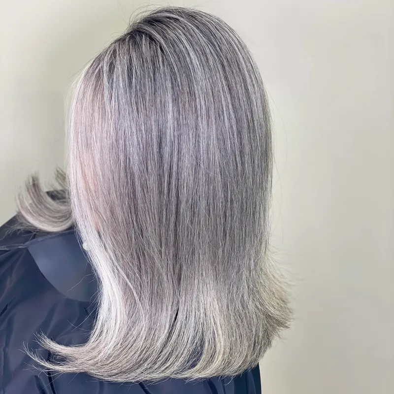 بالیاژ خاکستری یخی