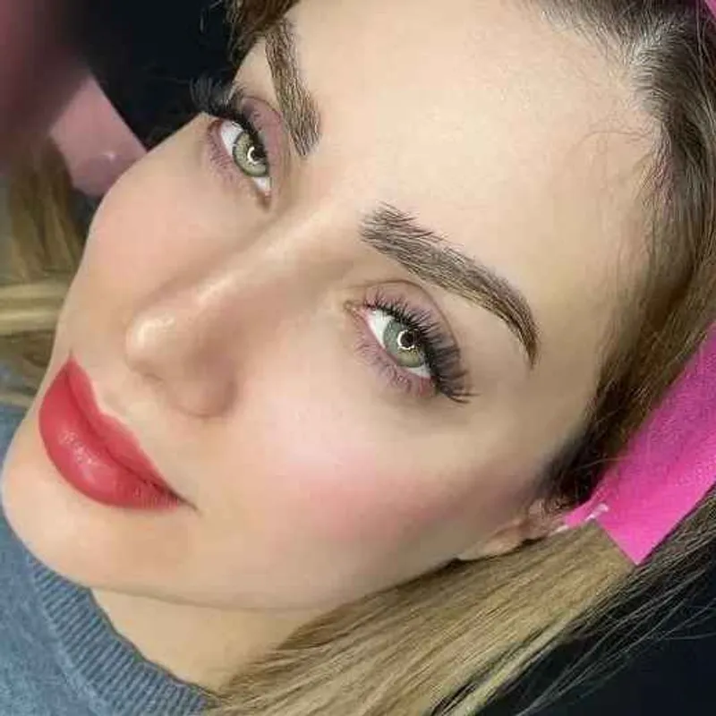 اکستنشن مژه 