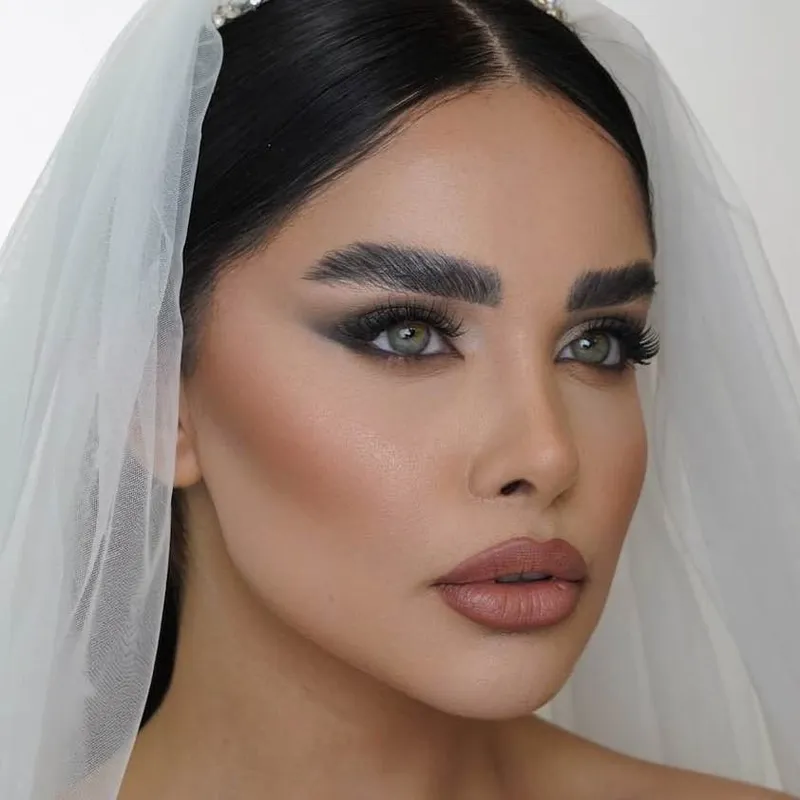 میکاپ و شنیون